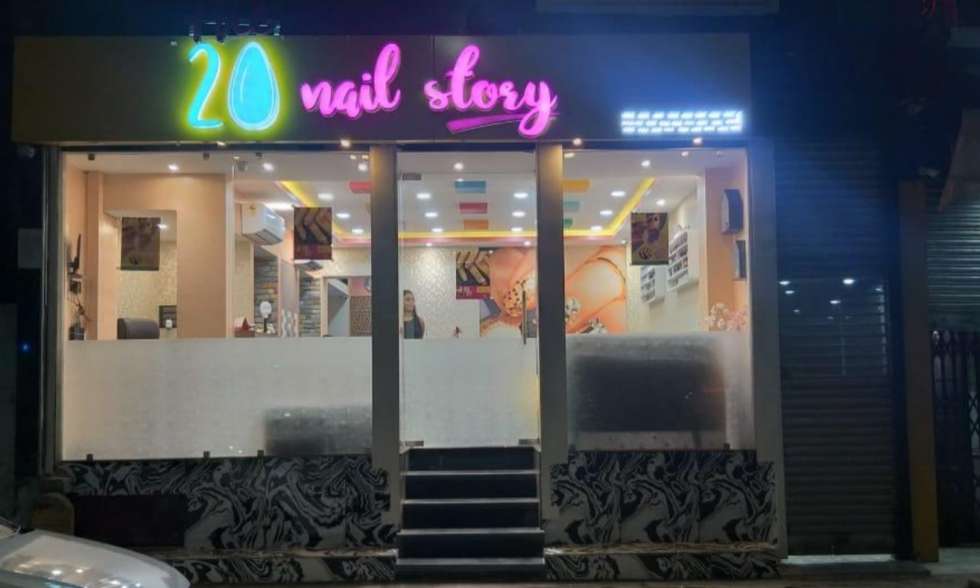the 20 nail story studio fount