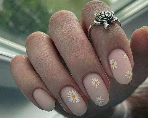 Minimalist Florals Nail Art Design